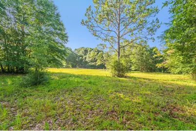512 Hickory Tree Lane, Crestview, FL 32539 - Photo 21