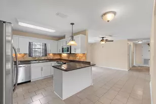 702 Mayflower Ave, Fort Walton Beach, FL 32547 - Photo 11