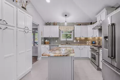 2125 Vizcaya Drive, Navarre, FL 32566 - Photo 13