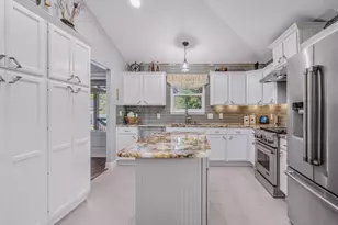 2125 Vizcaya Dr, Navarre, FL 32566 - Photo 13