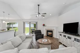 3085 Border Creek Dr, Crestview, FL 32539 - Photo 5