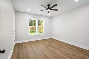 308 A Okaloosa Ave, Valparaiso, FL 32580 - Photo 17