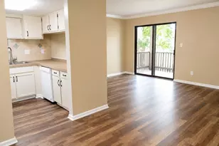 308 SW Miracle Strip Pkwy, Fort Walton Beach, FL 32548 - Photo 3