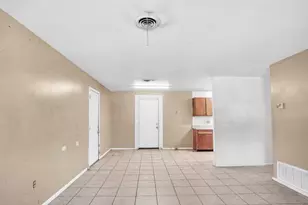 6423 Julia Dr, Milton, FL 32570 - Photo 3