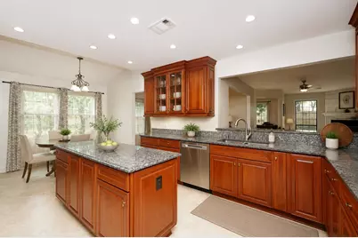 1695 Parkside Circle, Niceville, FL 32578 - Photo 7
