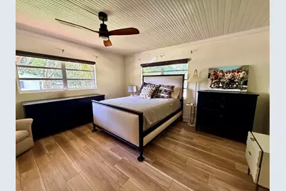 209 SE Hood Avenue, Fort Walton Beach, FL 32548 - Photo 5