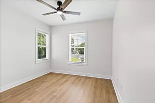 308 B Okaloosa Ave, Valparaiso, FL 32580 - Photo 29