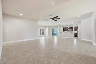 4642 Chanan Dr, Crestview, FL 32539 - Photo 13