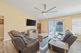 411 Peregrine Ct, Mary Esther, FL 32569 - Photo 7