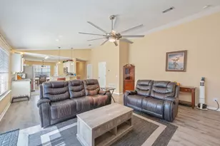 411 Peregrine Ct, Mary Esther, FL 32569 - Photo 9
