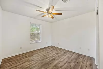 7280 Mossy Oaks Court, Navarre, FL 32566 - Photo 25