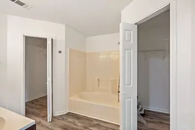 7280 Mossy Oaks Court, Navarre, FL 32566 - Photo 21