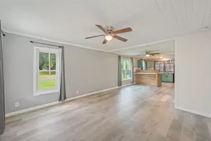 198 E 1st Ave, Crestview, FL 32536 - Photo 5