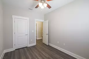 328 Date Palm Ln, Freeport, FL 32439 - Photo 15