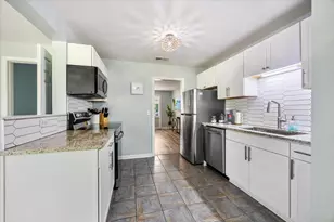 226 NE Bradley Dr, Fort Walton Beach, FL 32547 - Photo 19