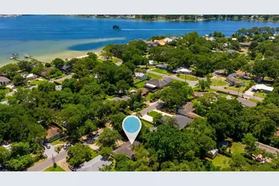 226 NE Bradley Drive, Fort Walton Beach, FL 32547 - Photo 1