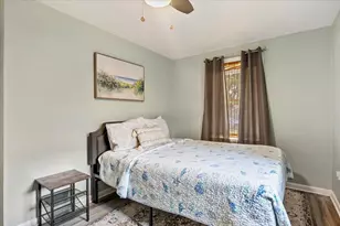 226 NE Bradley Dr, Fort Walton Beach, FL 32547 - Photo 11