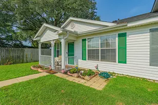 300 Loveland Cir, Pensacola, FL 32526 - Photo 3