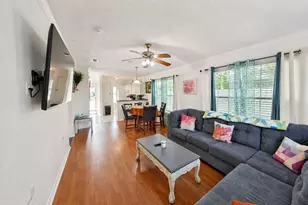 300 Loveland Cir, Pensacola, FL 32526 - Photo 5
