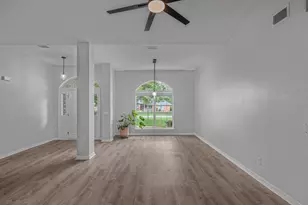 1836 Seahawk Ln, Navarre, FL 32566 - Photo 11