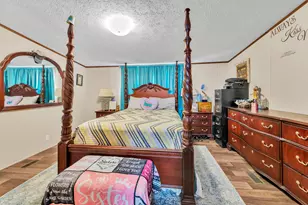 328 E Raphael Rd, Defuniak Springs, FL 32433 - Photo 7