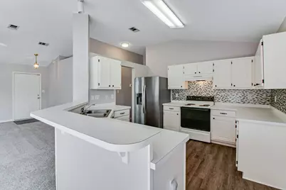 987 John Wayne Circle, Fort Walton Beach, FL 32547 - Photo 9