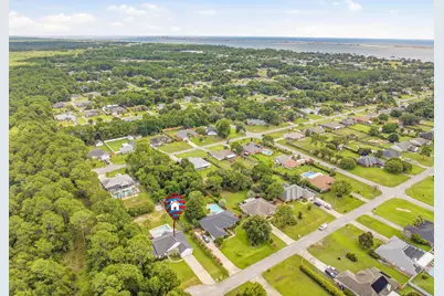 2016 Candlewood Drive, Navarre, FL 32566 - Photo 47