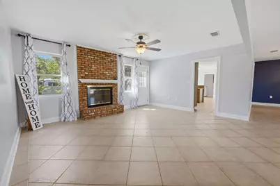 157 Country Club Road, Shalimar, FL 32579 - Photo 9
