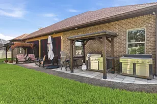 2008 Fontainebleau Ct, Navarre, FL 32566 - Photo 41