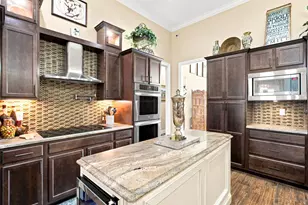 2008 Fontainebleau Ct, Navarre, FL 32566 - Photo 13