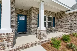 7511 Hatteras Dr, Navarre, FL 32566 - Photo 3