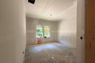 1002 26th St, Niceville, FL 32578 - Photo 5