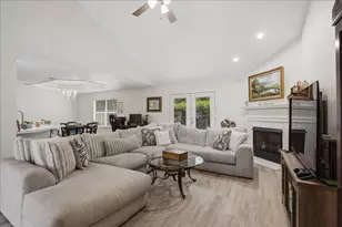 2199 Opal Ct, Fort Walton Beach, FL 32547 - Photo 5
