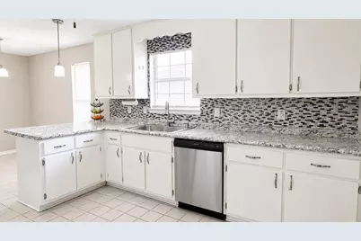 479 Cascabellas Street, Mary Esther, FL 32569 - Photo 11