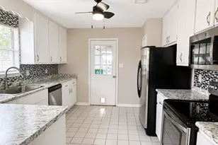 479 Cascabellas St, Mary Esther, FL 32569 - Photo 9