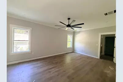 318 Boxer Avenue, Niceville, FL 32578 - Photo 9