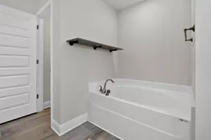 5823 Crestlake Dr, Crestview, FL 32536 - Photo 23