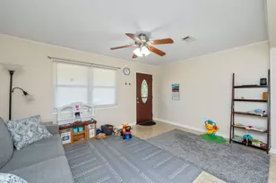 170 Sidney Ave, Defuniak Springs, FL 32433 - Photo 5