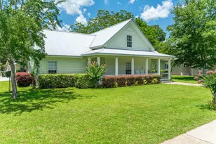 322 Crescent Dr, Defuniak Springs, FL 32435 - Photo 3