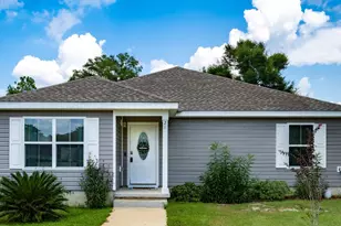 28 Rubens Ln, Defuniak Springs, FL 32433 - Photo 1