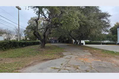466 E Miracle Strip Parkway, Mary Esther, FL 32569 - Photo 3