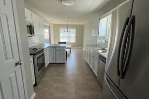 463 Sandy Ridge Cir, Mary Esther, FL 32569 - Photo 3