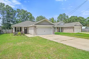 3152 Maple St, Crestview, FL 32539 - Photo 1