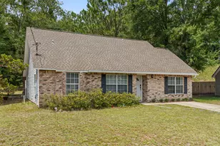 127 Oak Terrace Dr, Crestview, FL 32539 - Photo 3