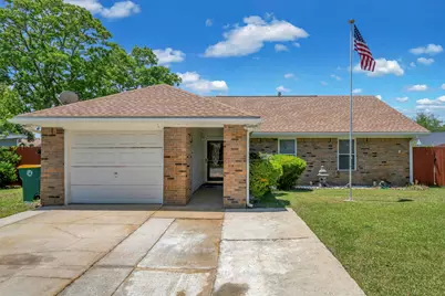 1022 Blvd De La Parisienne, Mary Esther, FL 32569 - Photo 1