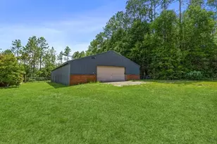 6051 Tupelo St, Crestview, FL 32539 - Photo 3