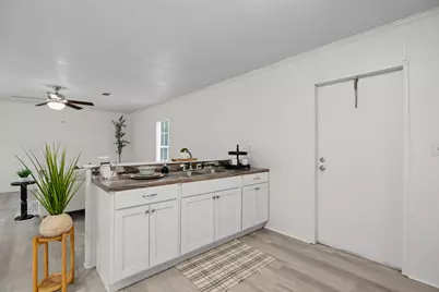 1299 Roosevelt Street, Baker, FL 32531 - Photo 9