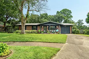 123 Pinewood Terrace, Fort Walton Beach, FL 32548 - Photo 1