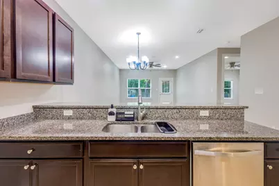 557 Valparaiso Parkway, Valparaiso, FL 32580 - Photo 5