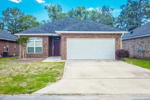 557 Valparaiso Pkwy, Valparaiso, FL 32580 - Photo 1